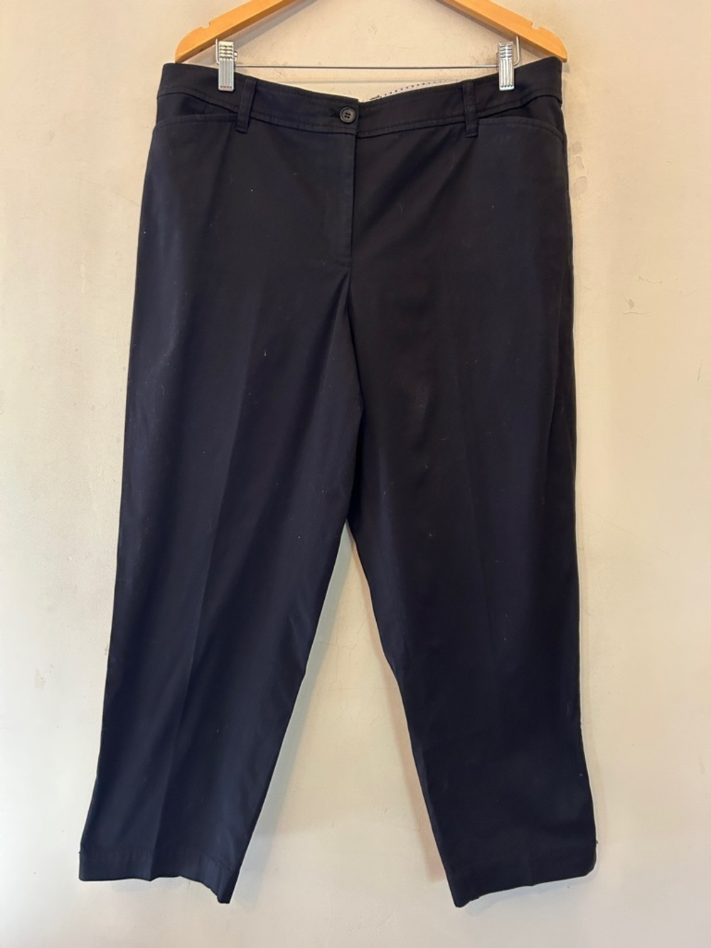 Talbots black Curvy Cropped pants Size 14 EUC